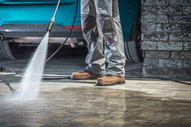 Best Patio and Deck Pressure Washing  in Eveleth, MN